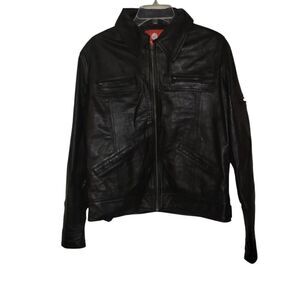 LAVERAPELLE LEATHER JACKET SIZE MEDIUM. ^